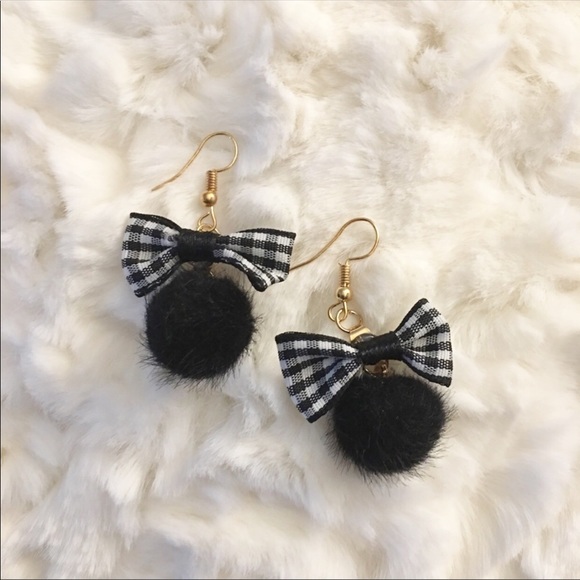 Jewelry - 2 pairs Bow & Pom earrings 🎀 Black + White